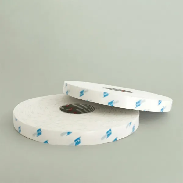 Nastro biadesivo spugnoso (bianco) - 25 mm x 50 m